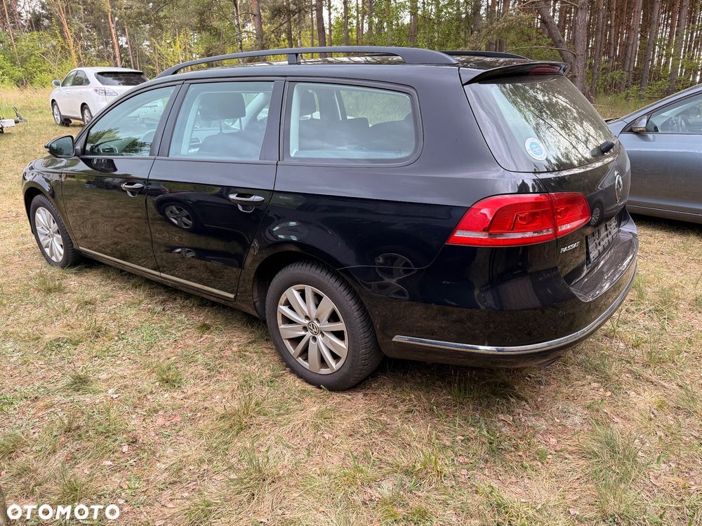 Volkswagen Passat 1.6 TDI BlueMotion Technology Comfortline - 3