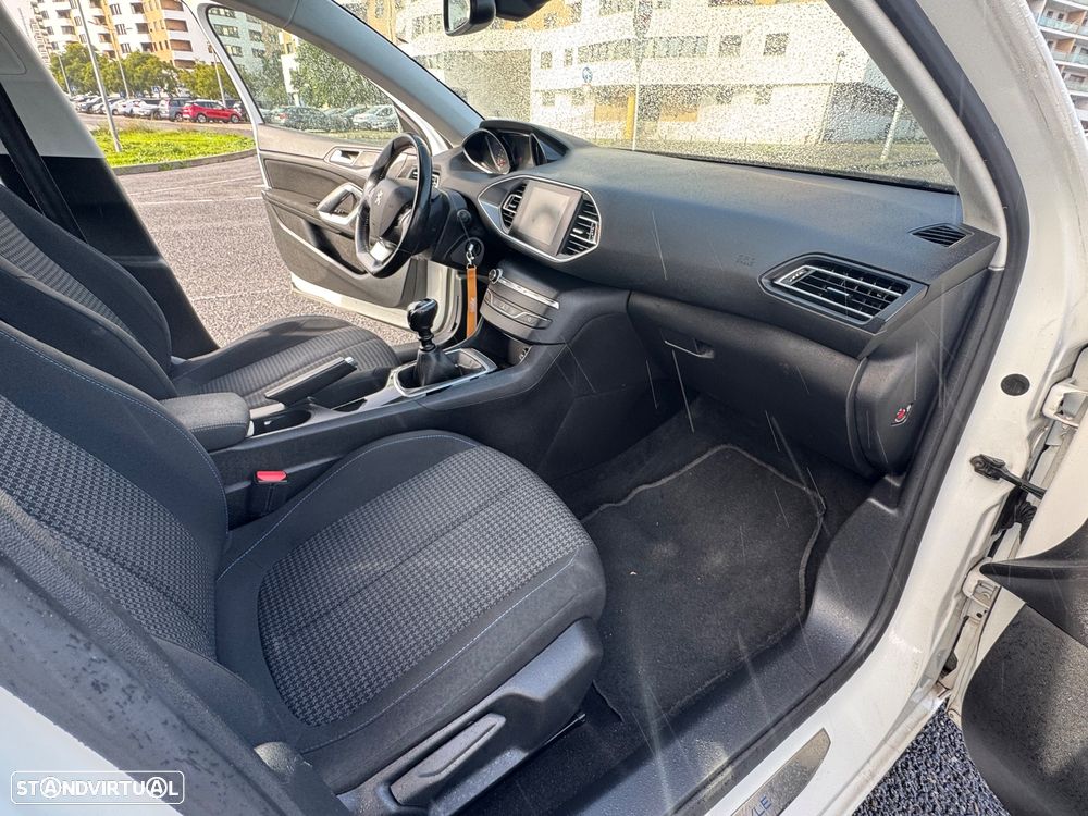 Peugeot 308 SW 1.5 BlueHDi Style J17 - 11