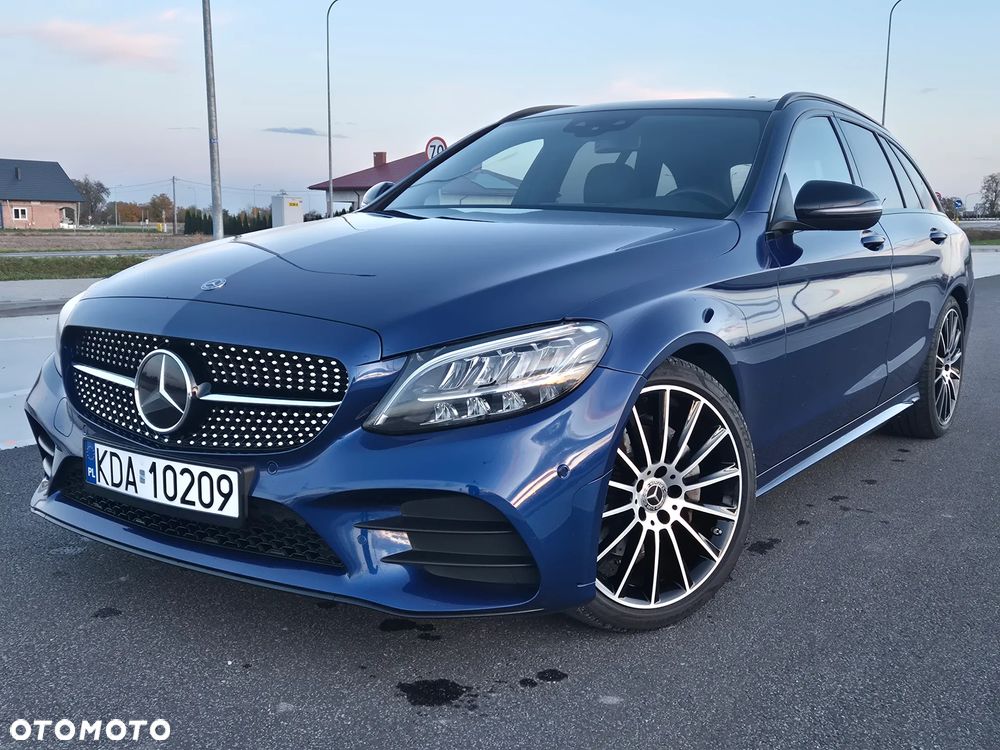 Mercedes-Benz Klasa C 220 d 4Matic T 9G-TRONIC AMG Line - 1