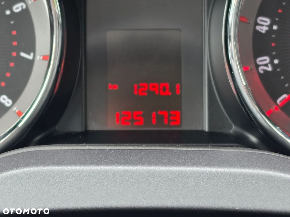 Opel Adam 1.2 Black Jack S&S - 5