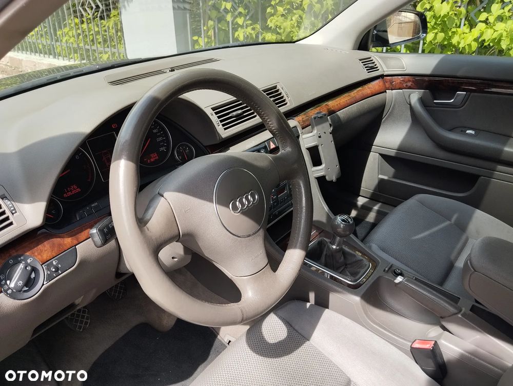 Audi A4 Avant 2 - 24