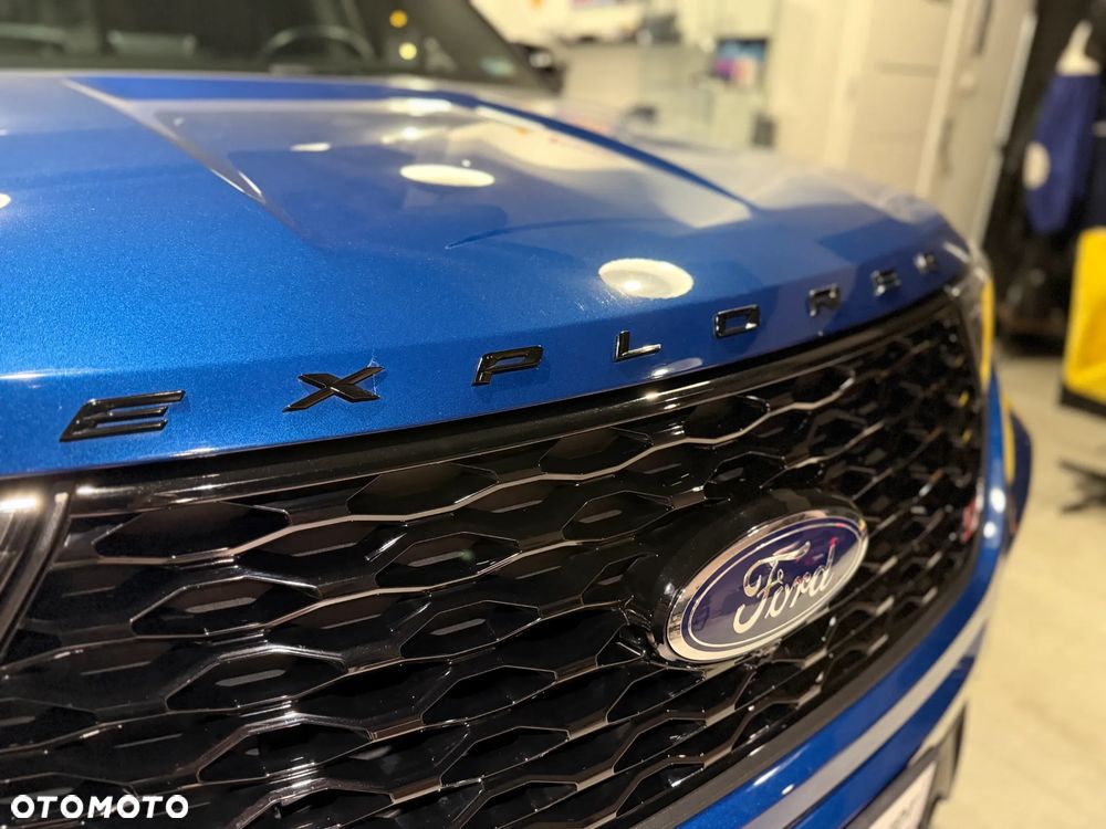 Ford Explorer - 34