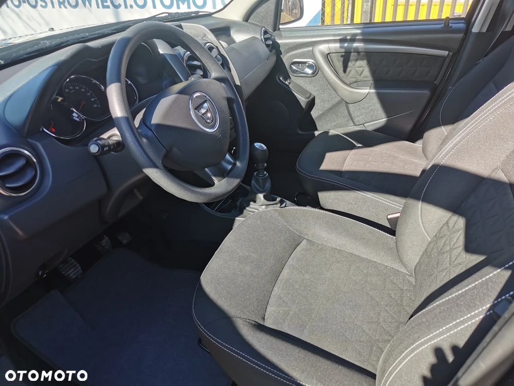 Dacia Duster 1.2 TCe Celebration S&S EU6 - 8