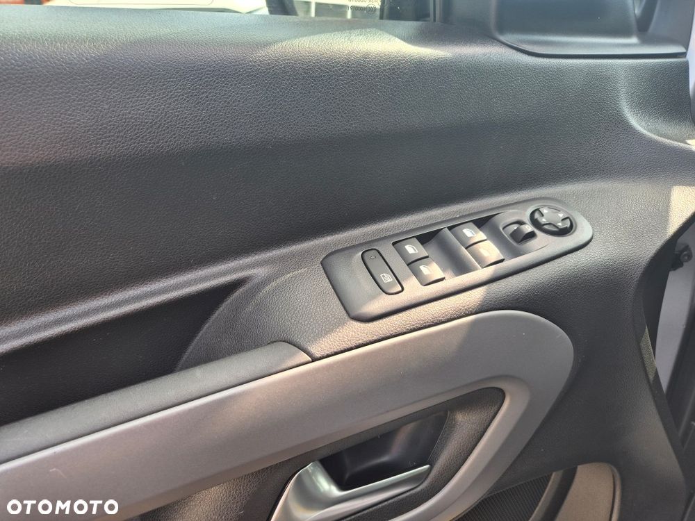 Toyota Proace City Verso 1.5 D-4D Business - 6