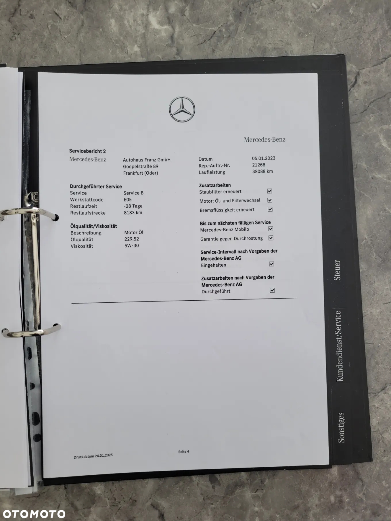 Mercedes-Benz GLC 300 e 4Matic 9G-TRONIC - 35