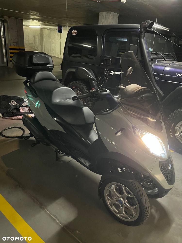 Piaggio MP-3 - 11
