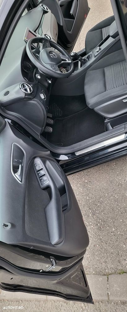 Mercedes-Benz B 180 CDI BlueEfficiency - 12