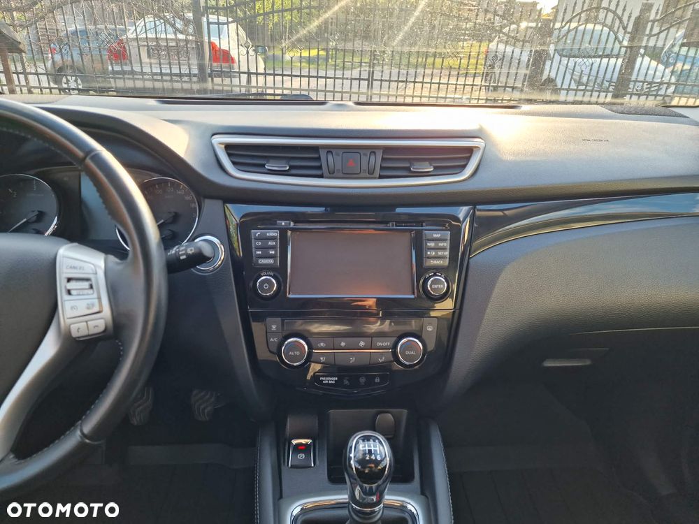 Nissan Qashqai 1.5 dCi DPF 360 - 12