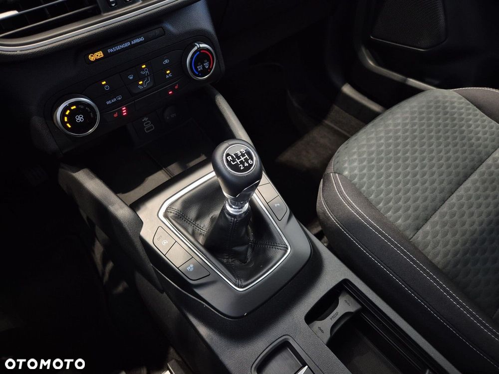 Ford Kuga - 13