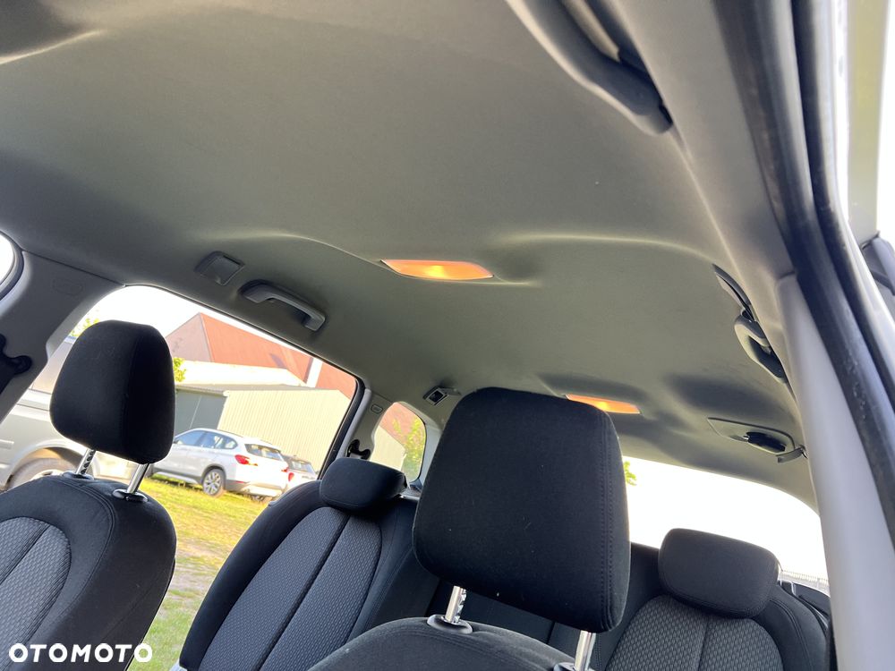 BMW Seria 2 218i GT - 25