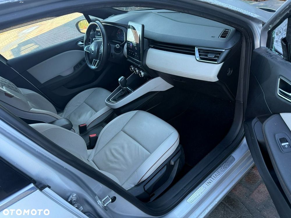 Renault Clio - 9