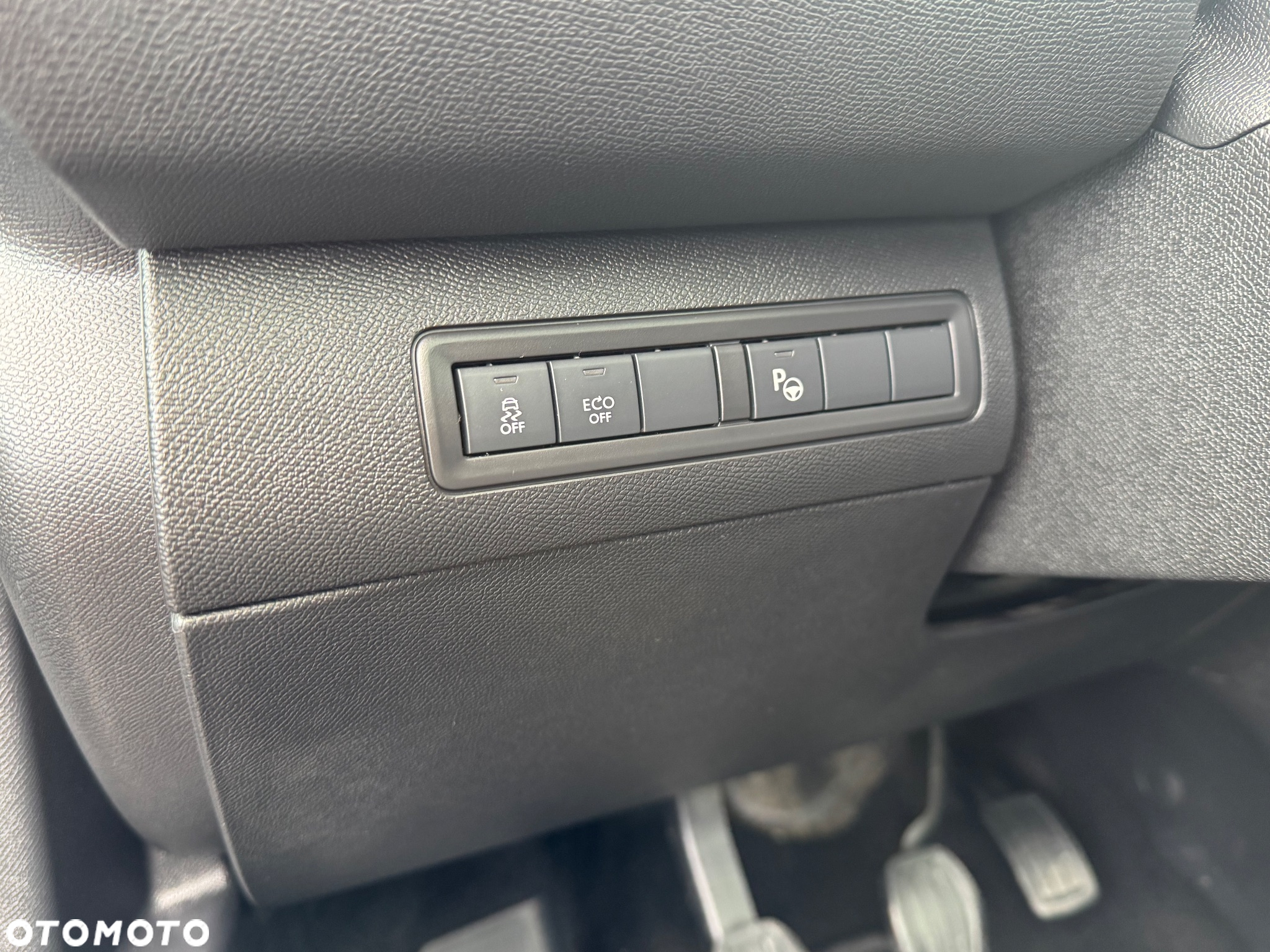 Peugeot 308 1.2 PureTech Allure S&S - 15