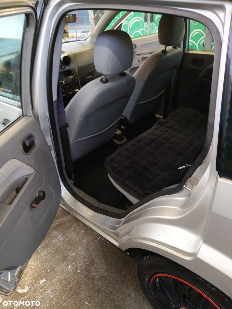 Ford Fusion 1.4 TDCI Ambiente - 4