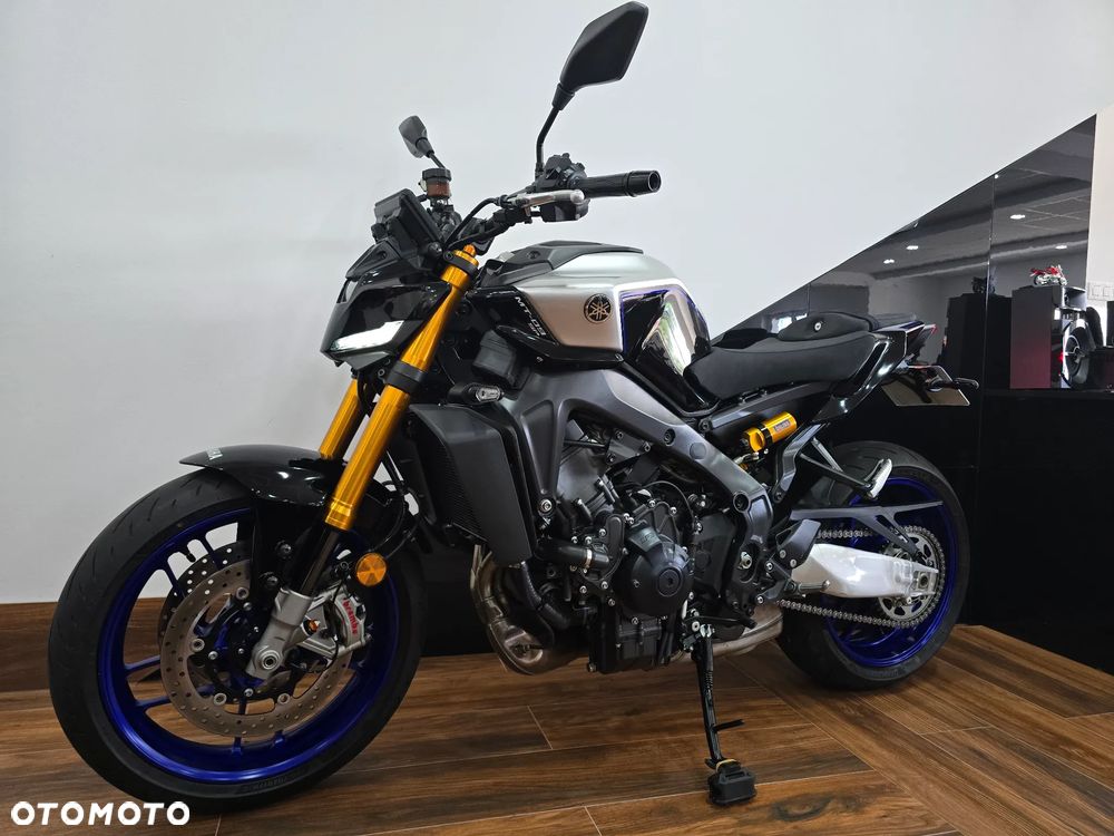 Yamaha MT - 30