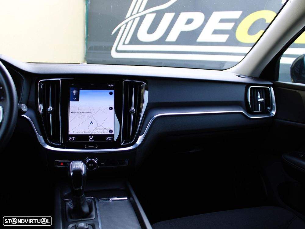 Volvo V60 2.0 D3 - 22