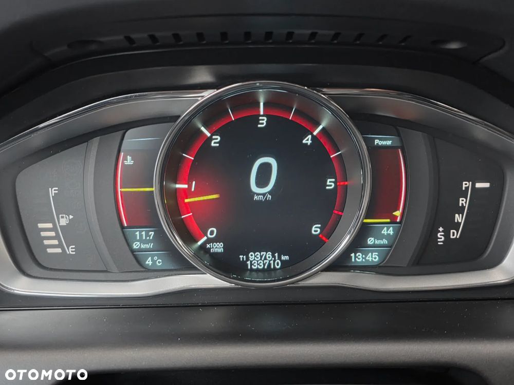 Volvo XC 60 D3 Geartronic Momentum - 31