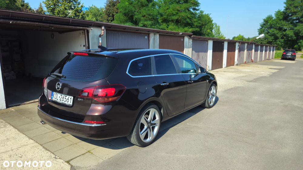 Opel Astra 2.0 CDTI Cosmo - 4