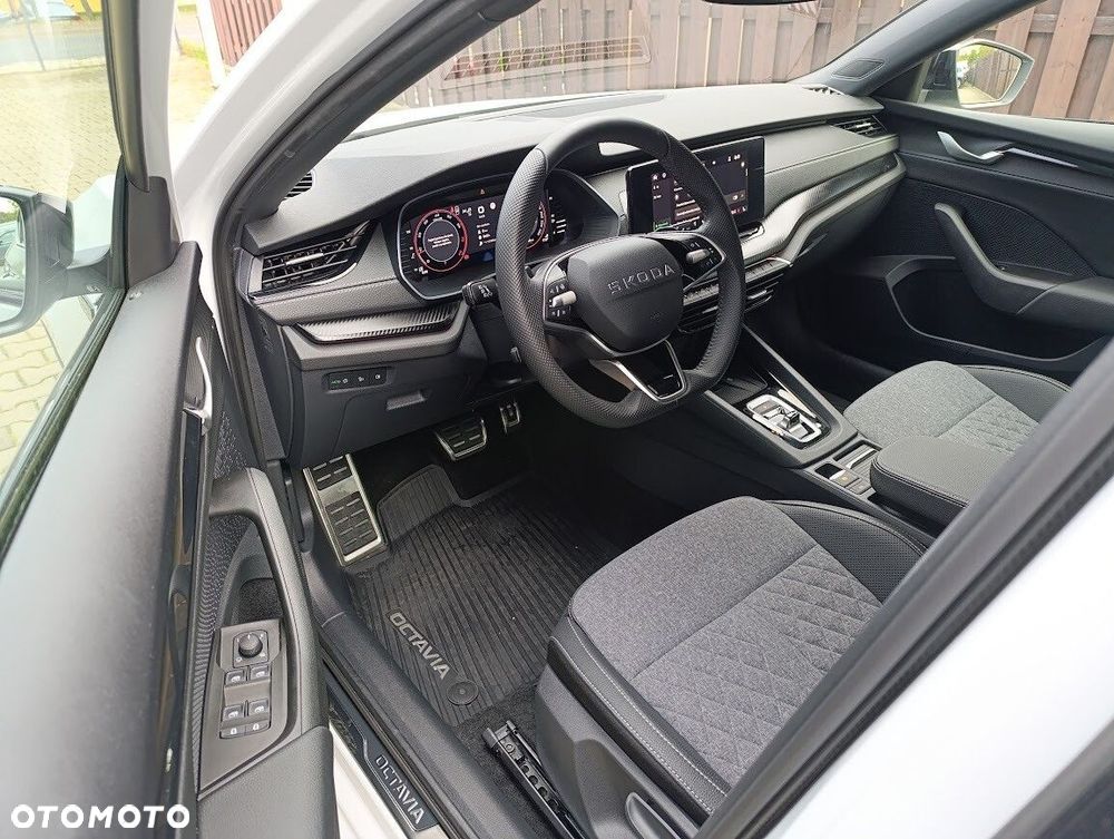 Skoda Octavia 2.0 TSI Sportline 4x4 DSG - 12