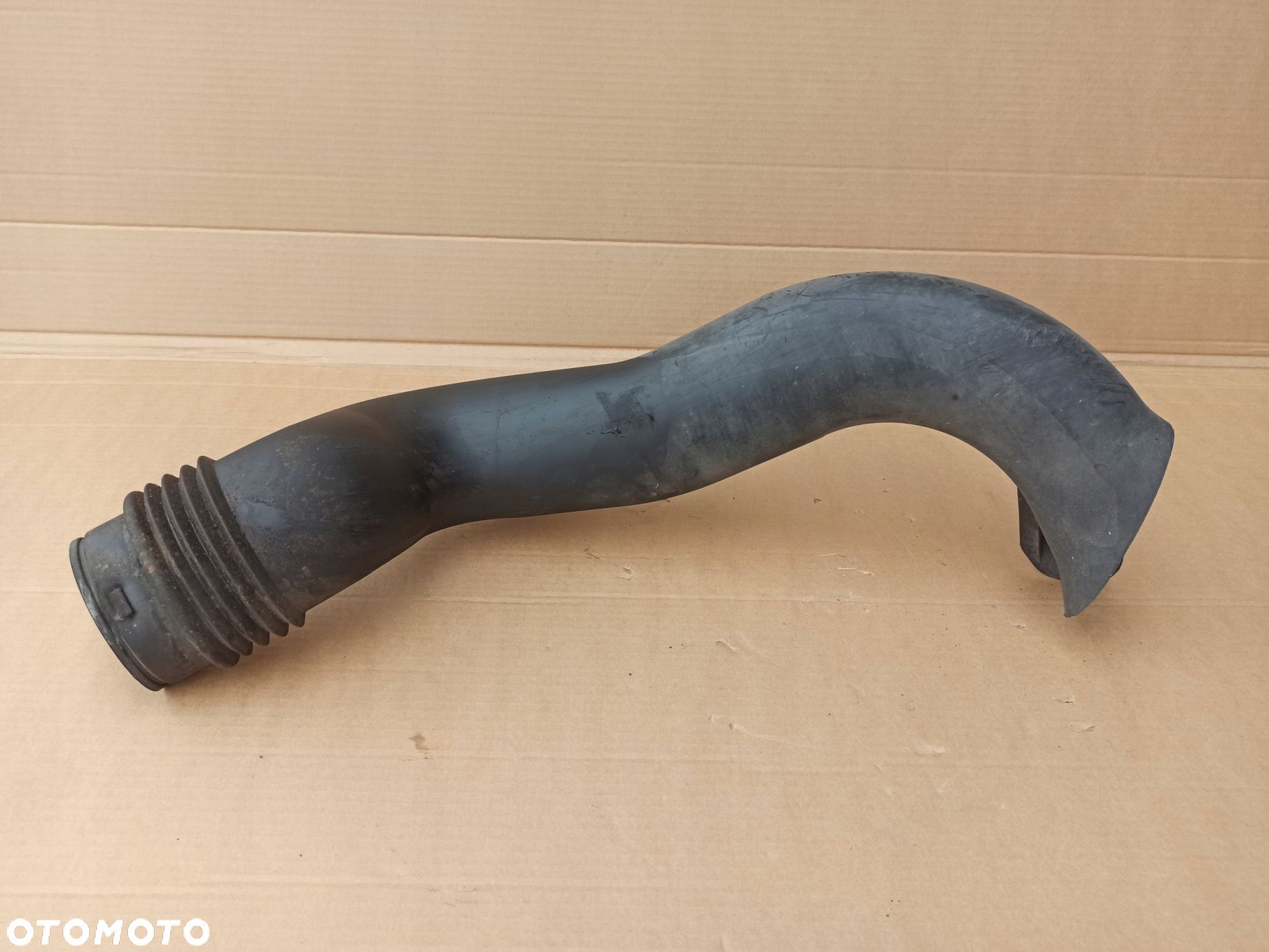 Przewód powietrza ALFA ROMEO 159 1.9JTDM 51772592 - 1