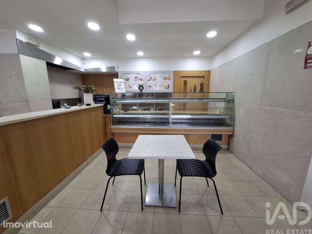 Loja / Estabelecimento Comercial em Vila Real de 181,00 m2 - Grande imagem: 3/25