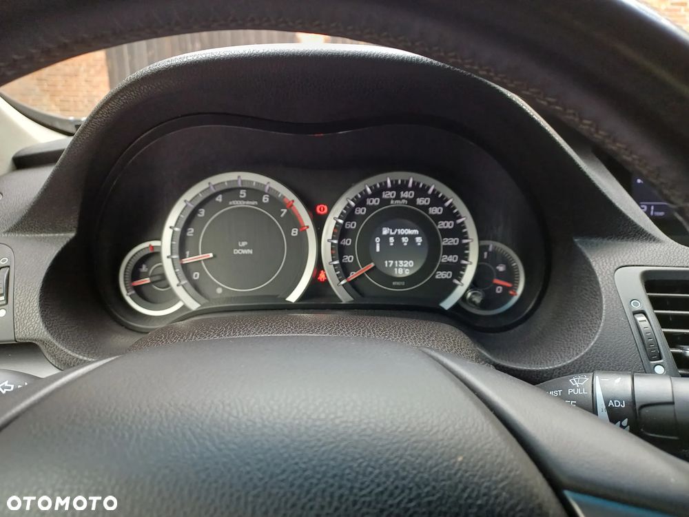 Honda Accord 2.0 Lifestyle - 11