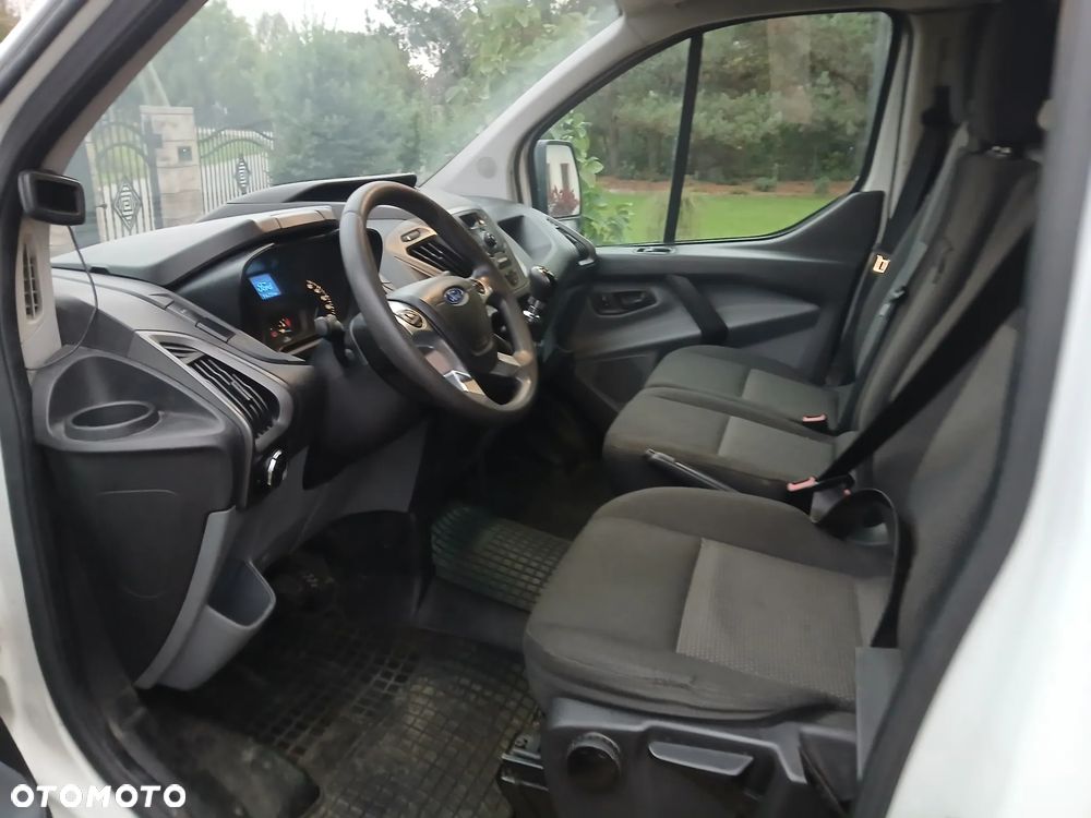 Ford Transit custom - 19