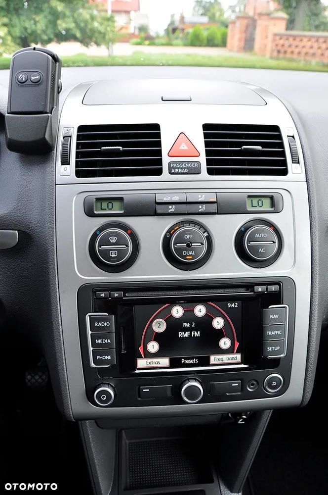 Volkswagen Touran 1.4 TSI Highline - 14