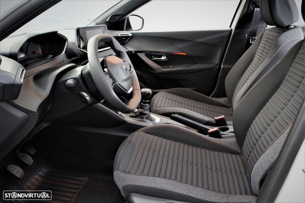 Peugeot 2008 1.2 PureTech Active Pack - 23