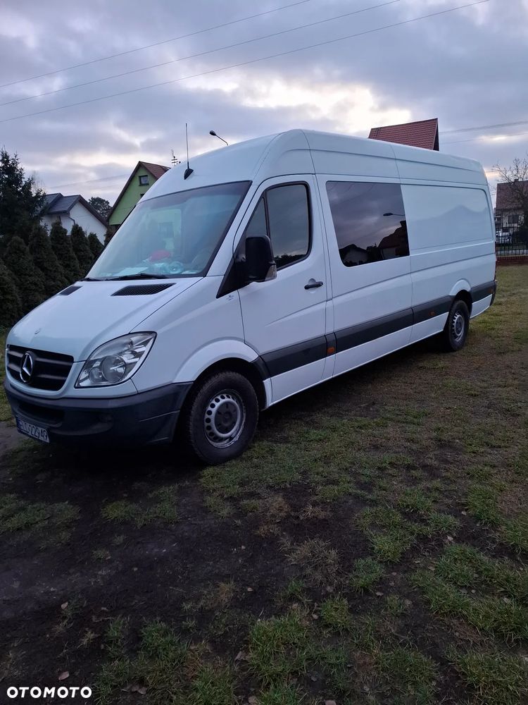 Mercedes-Benz Sprinter - 2