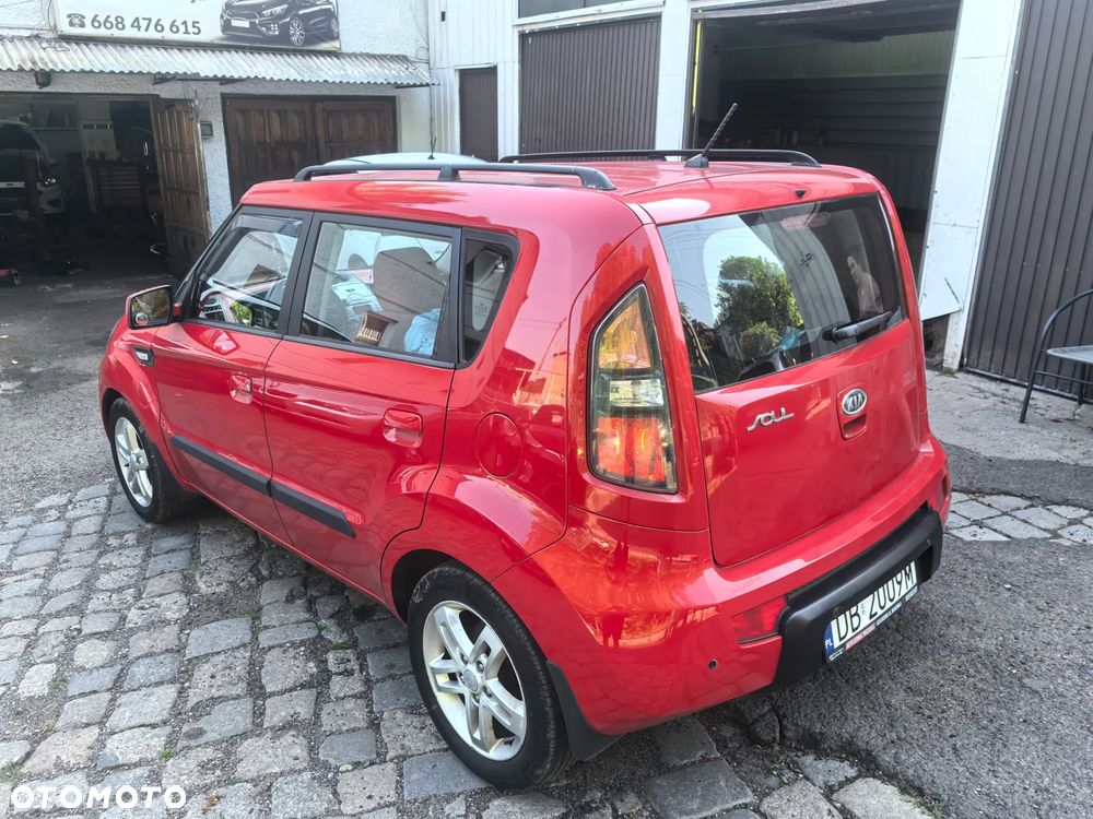 Kia Soul 1.6 L - 10