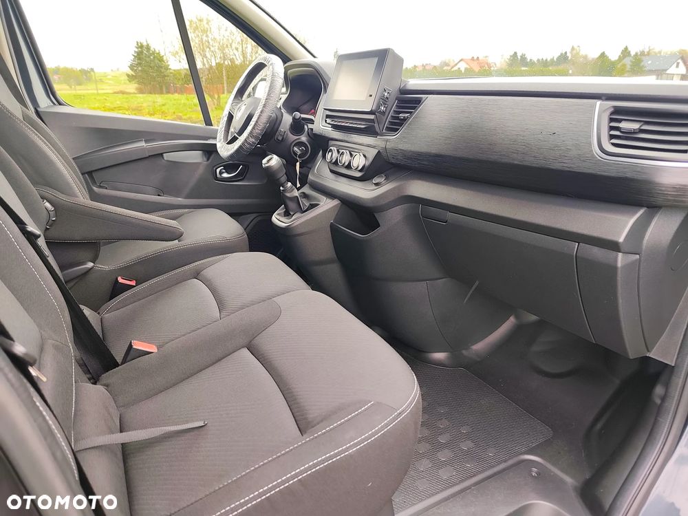Renault Trafic - 8