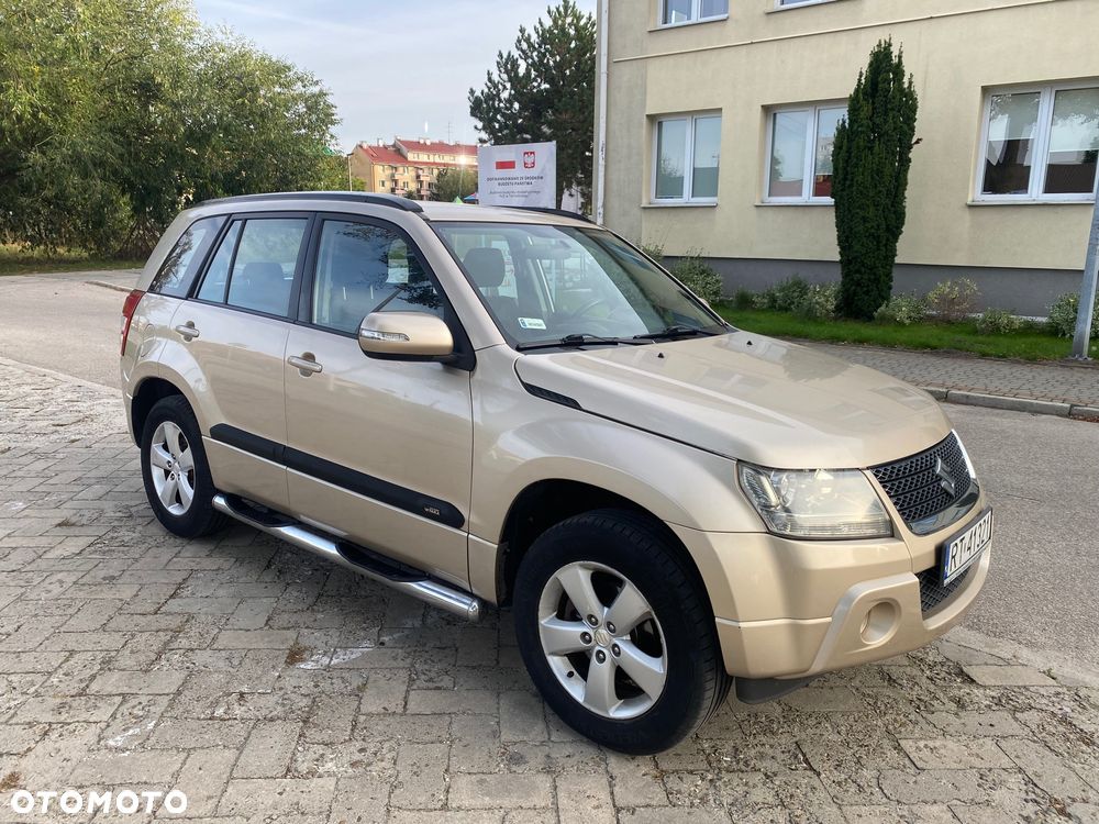 Suzuki Grand Vitara 2.0 - 4