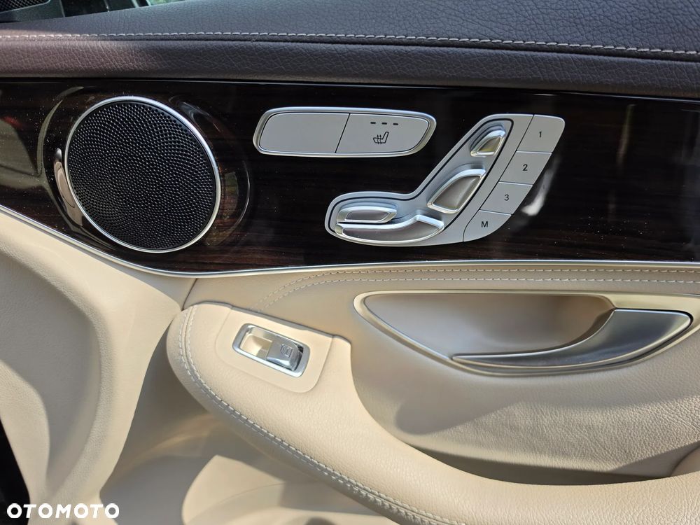 Mercedes-Benz GLC 220 d 4Matic 9G-TRONIC - 11