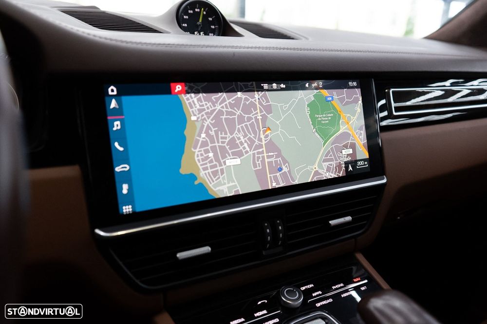Porsche Cayenne Coupé E-Hybrid - 36