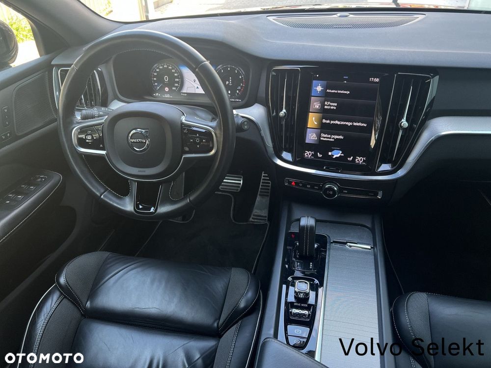 Volvo V60 B5 B AWD R-Design - 12