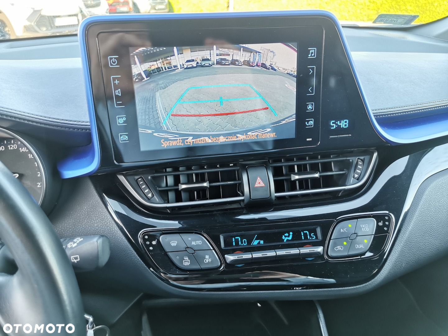 Toyota C-HR 1.2 T Dynamic - 24