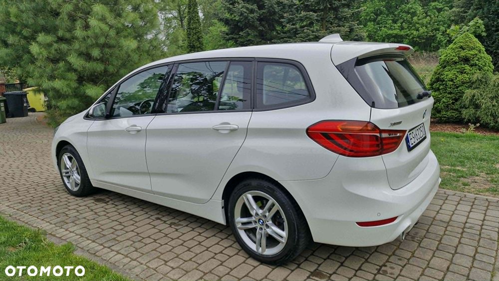 BMW Seria 2 218d xDrive Sport - 4