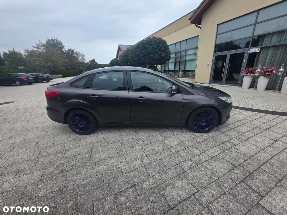 Ford Focus - 15
