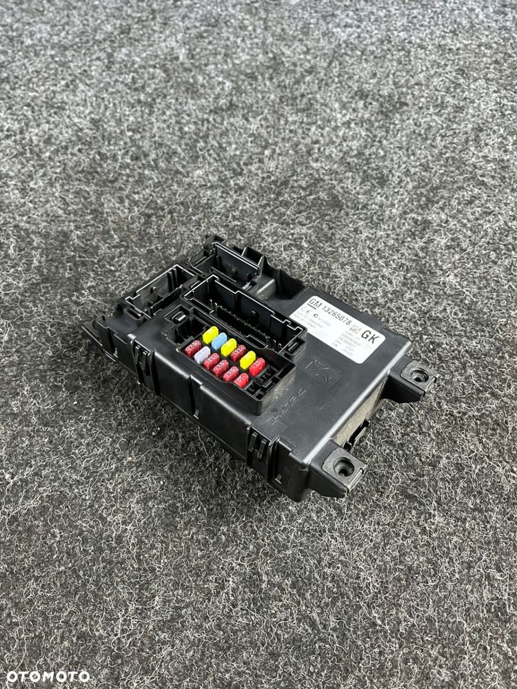 opel corsa d 1.6 moduł BSI skrzynka bezpieczników 13265078