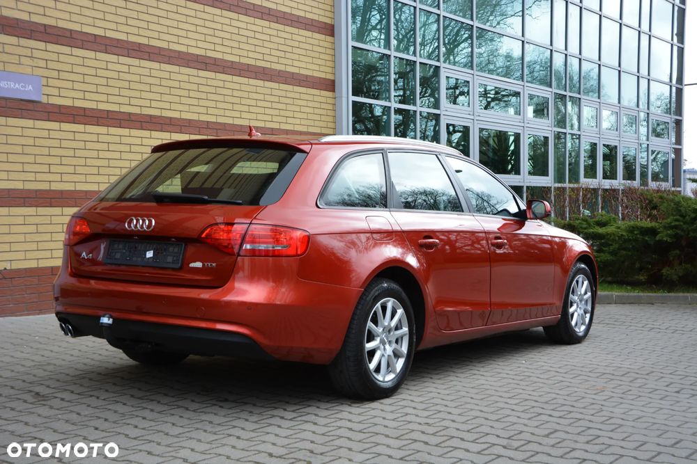 Audi A4 Avant 2.0 TDI DPF clean diesel multitronic Ambiente - 4