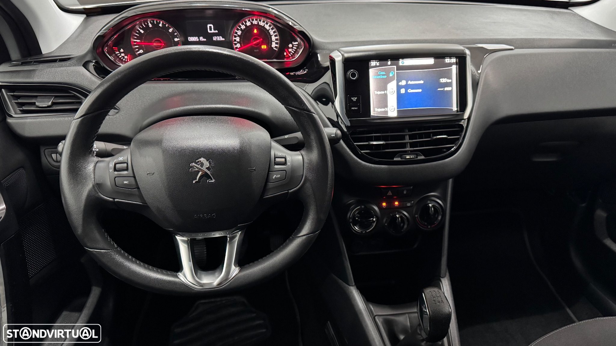 Peugeot 208 1.2 VTi Allure - 21