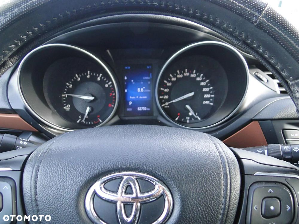 Toyota Avensis 2.0 Prestige MS - 11