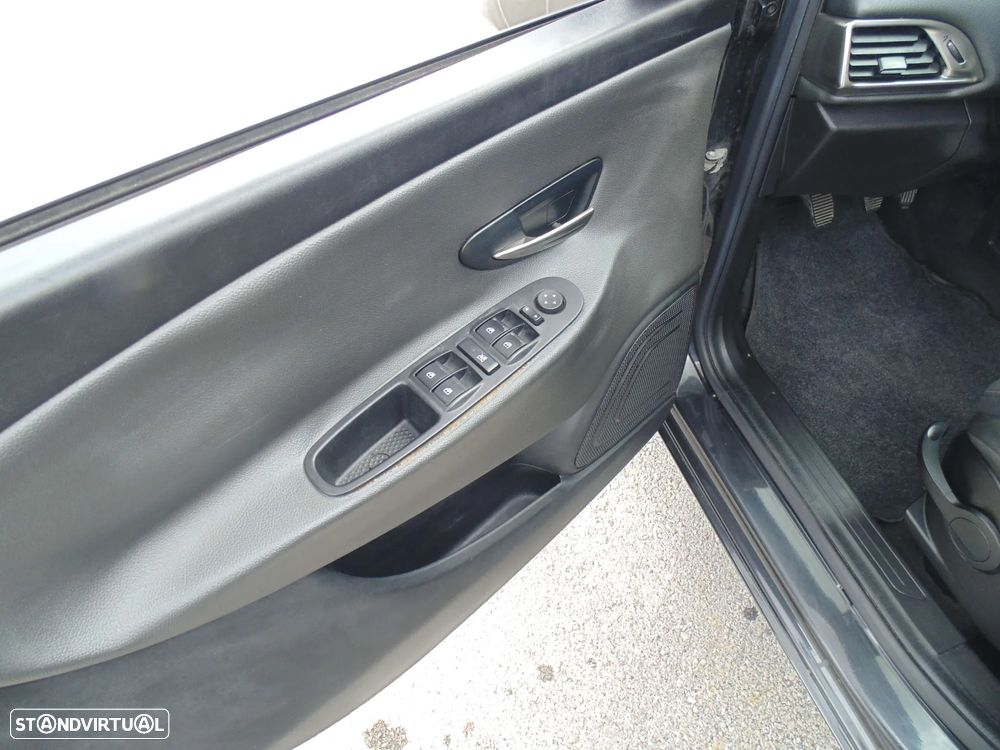 Lancia Ypsilon 1.3 M-jet S&S Gold - 20