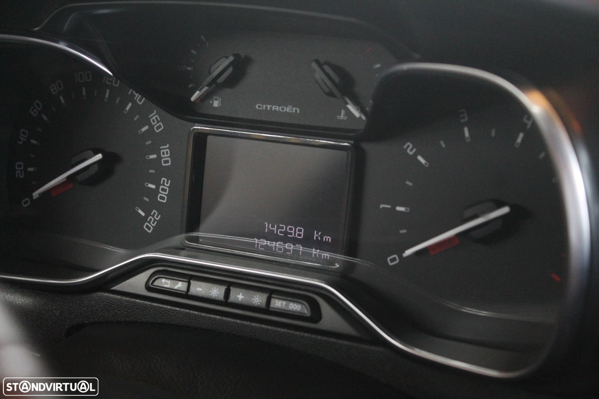 Citroën C3 1.2 PureTech Shine - 24