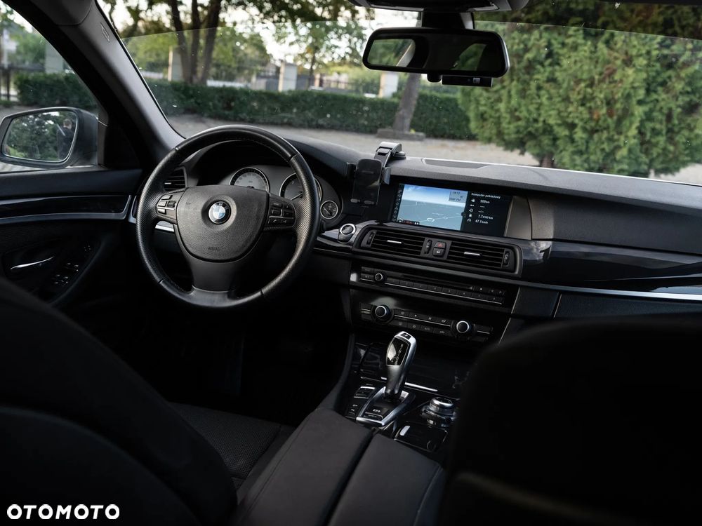 BMW Seria 5 - 21