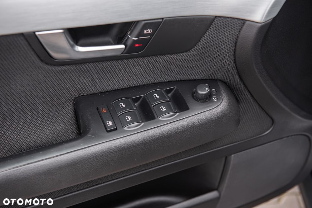 Audi A4 Avant 1.8 T quattro - 16