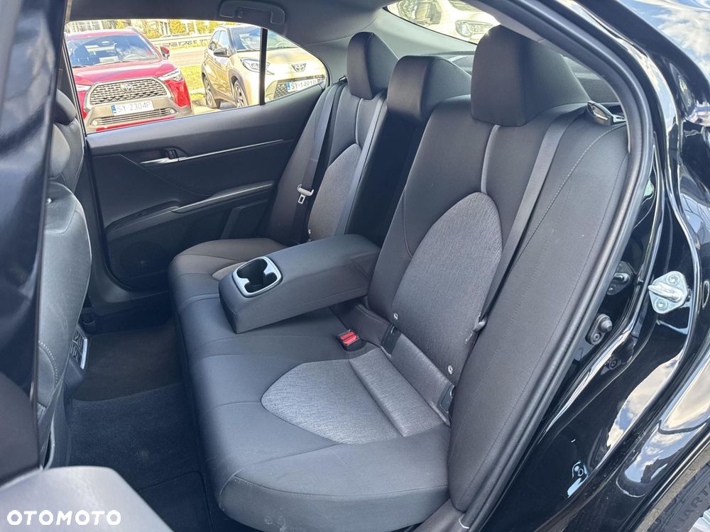 Toyota Camry 2.5 Hybrid Comfort CVT - 19