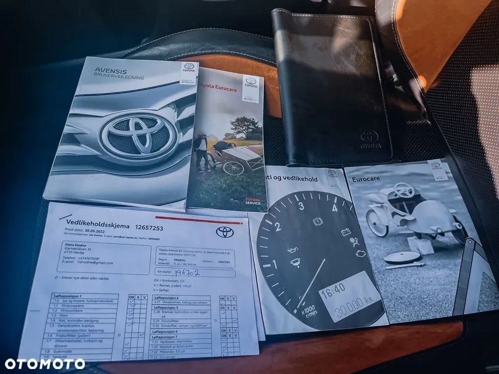 Toyota Avensis 1.6 D-4D Prestige - 31