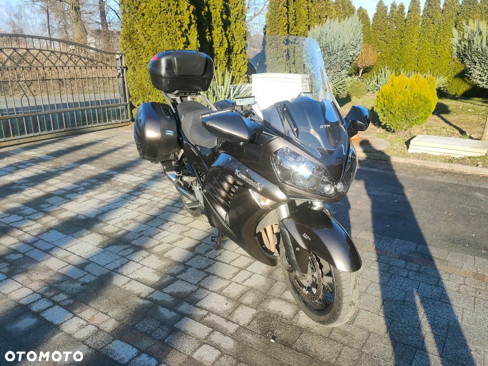 Kawasaki GTR - 3