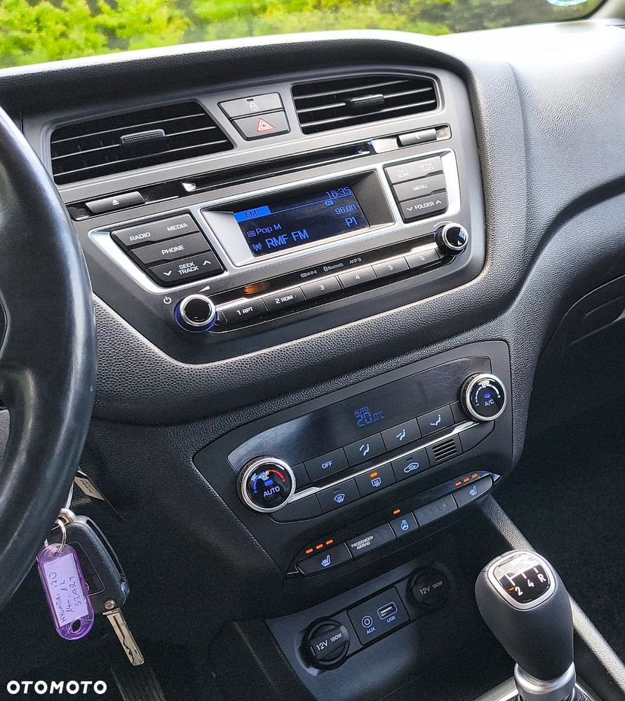 Hyundai i20 - 23